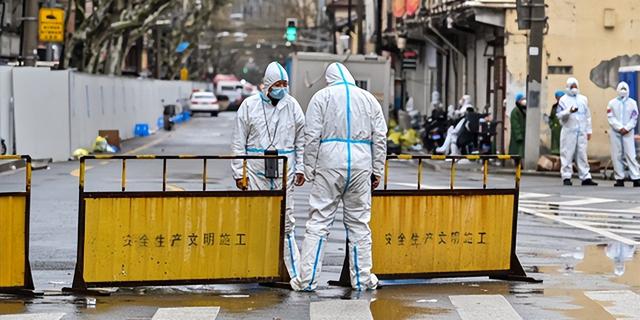 中国疫情封城历程，回望艰难坚定之时