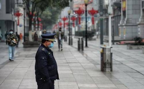 疫情期间封城始末，城市守护与希望重生之路