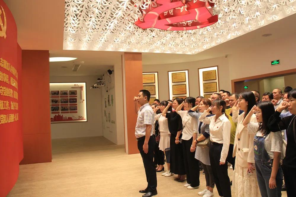 福建省与贵州省疫情形势对比分析