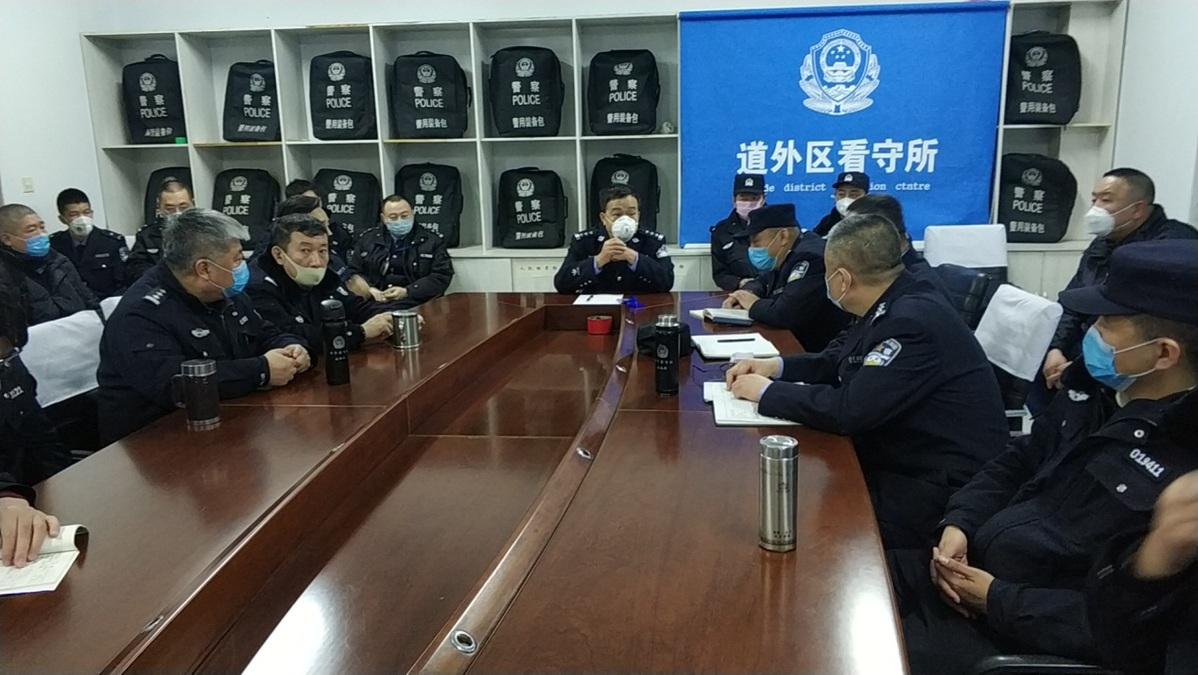 疫情下的上海与哈尔滨，城市故事对比