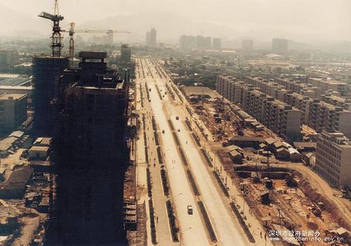 上海南京路抗议事件回顾，回顾历史，展望未来