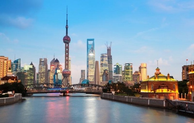 上海新貌，繁华都市的蜕变与活力四溢的发展势头