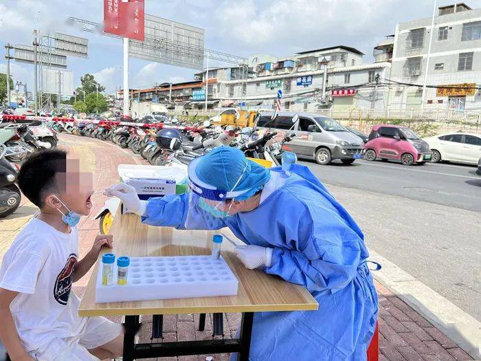 广西南宁疫情防控，坚决遏制扩散势头，保障人民群众生命健康安全