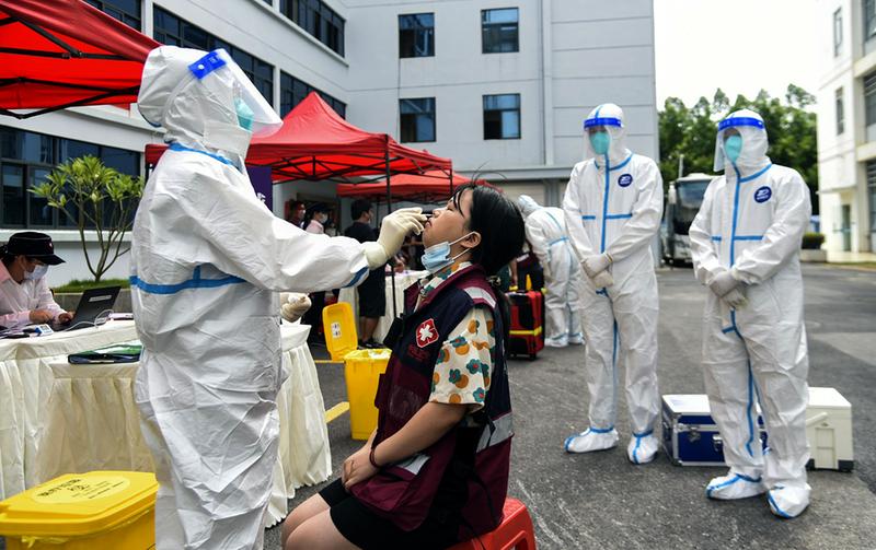 广西南宁疫情防控，坚决遏制扩散势头，保障人民群众生命健康安全