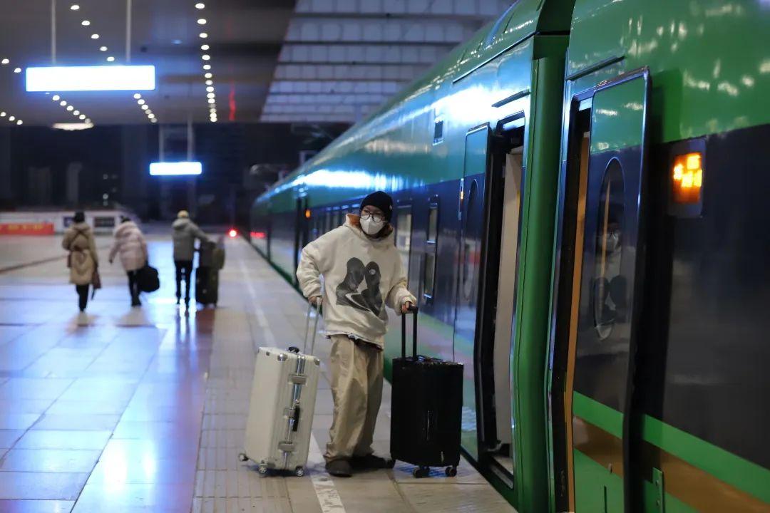 拉萨市疫情防控办公室（拉萨市新冠肺炎疫情防控指挥部电话）