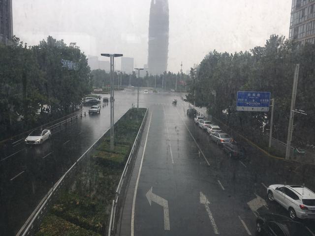 【武汉疫情郑州暴雨/郑州暴雨和武汉暴雨哪个大】
