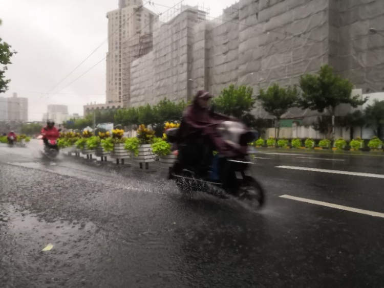 上海防台办:上海防台防汛应急响应